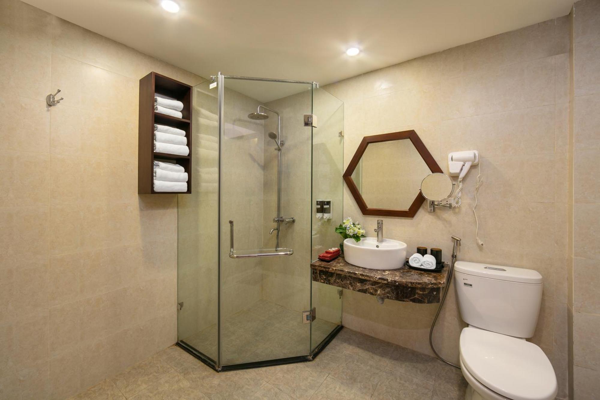 Victory Legend Hotel & Spa Ханой Екстериор снимка
